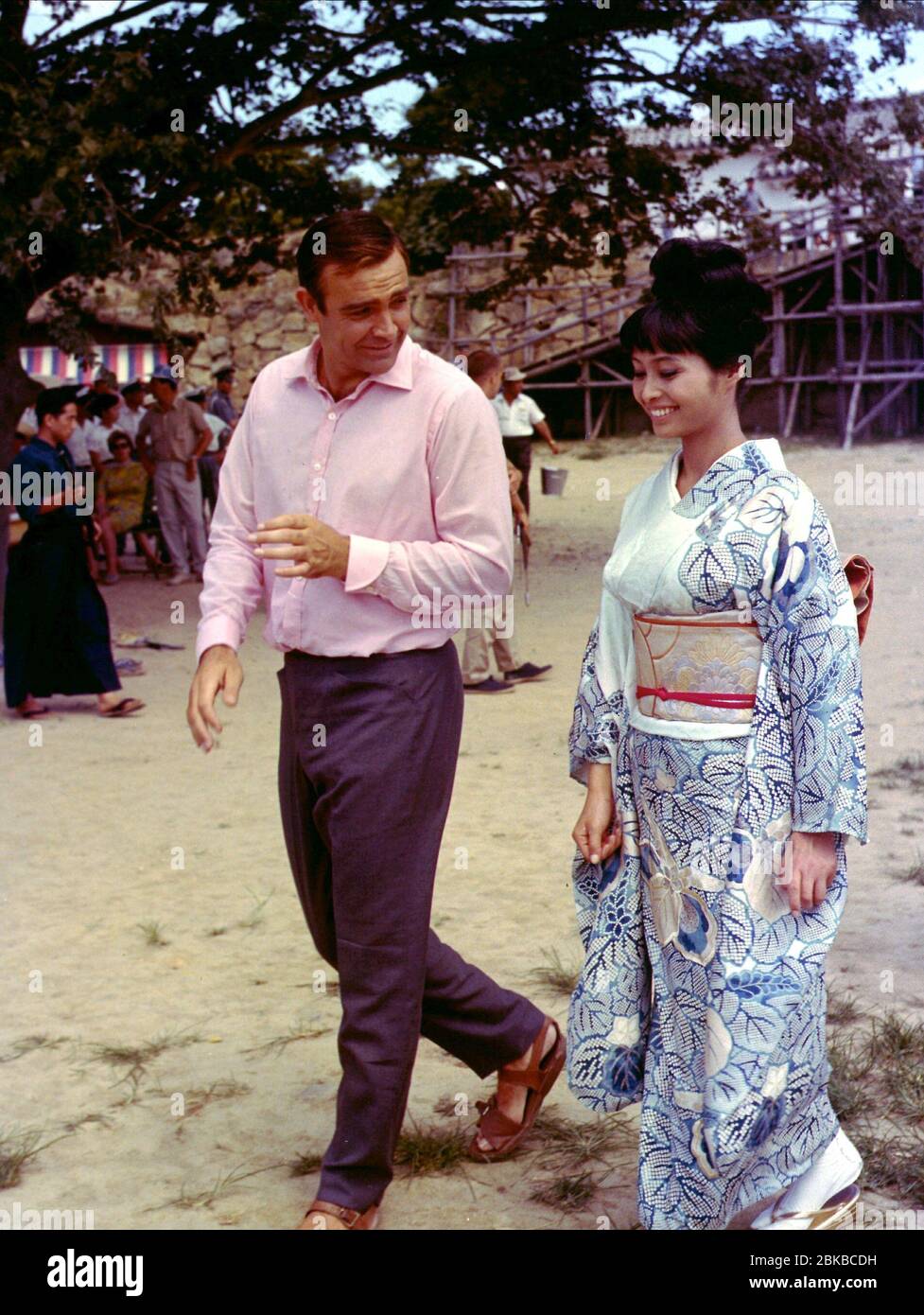 Sean Connery Akiko Wakabayashi You Only Live Twice 1967 Stock Photo Alamy
