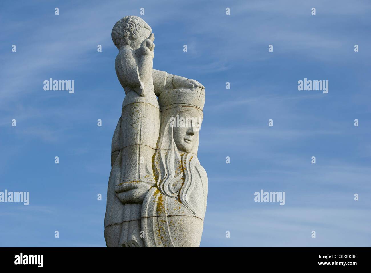 Our Lady of the Isles by Hew Lorimer. The sculpture of the Madonna and Child is on the slopes of Ruabhal, South Uist in the Outer Hebrides, Scotland. Stock Photo