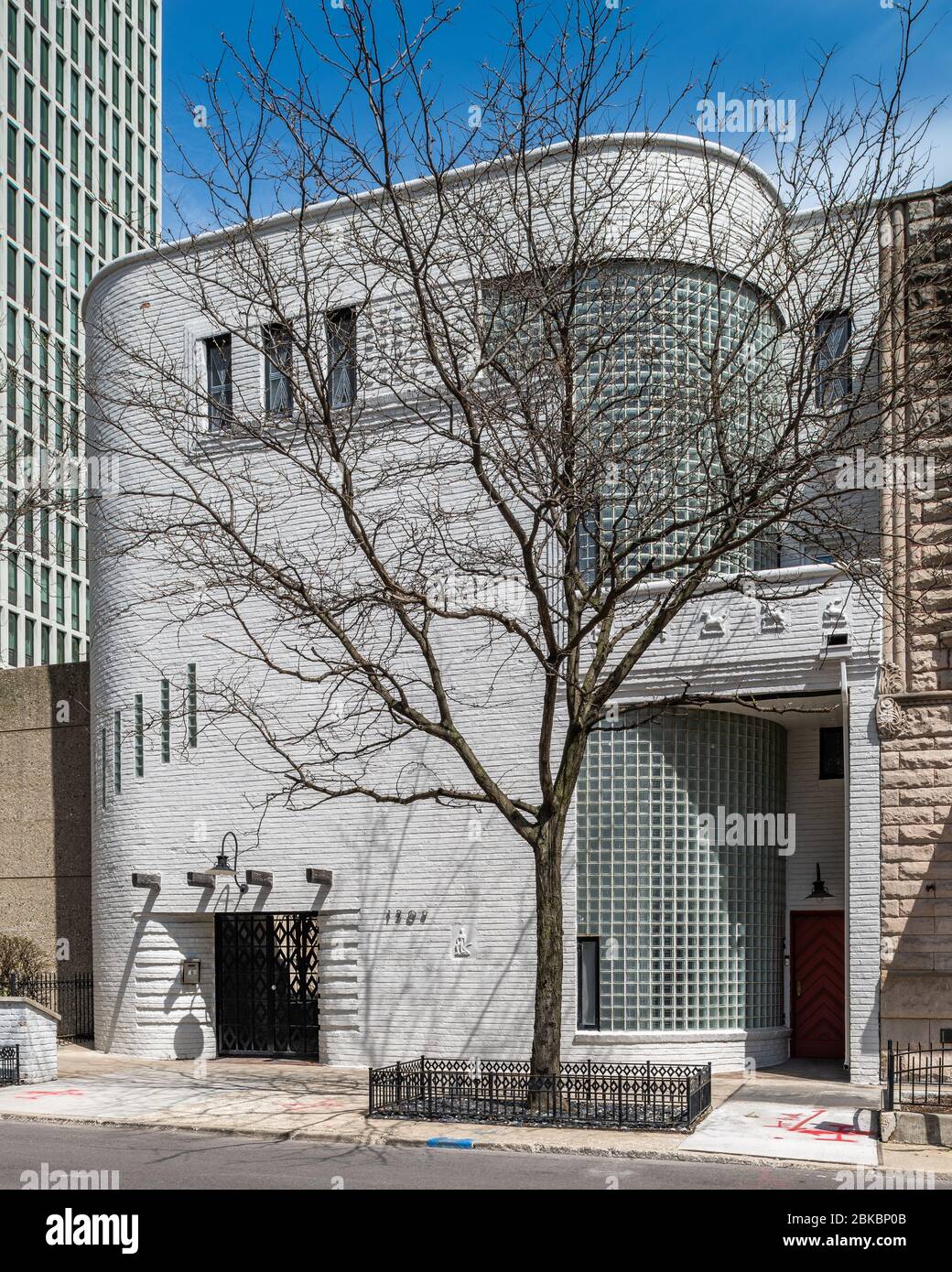 Frank Fisher apartments in the Gold Coast neighborhood, designed by Andrew Rebori Stock Photo