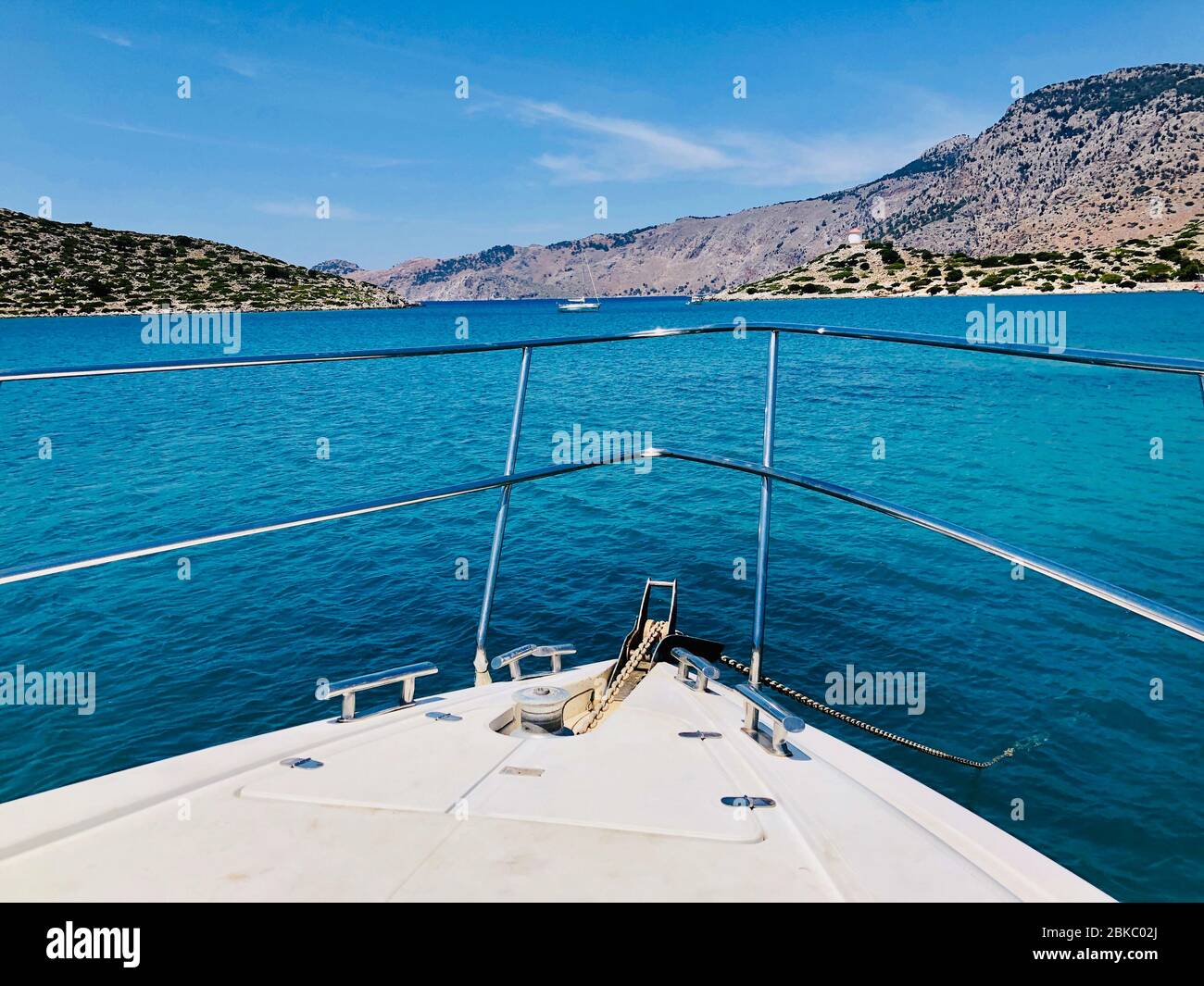 Ship front angle hi res stock photography and images Alamy
