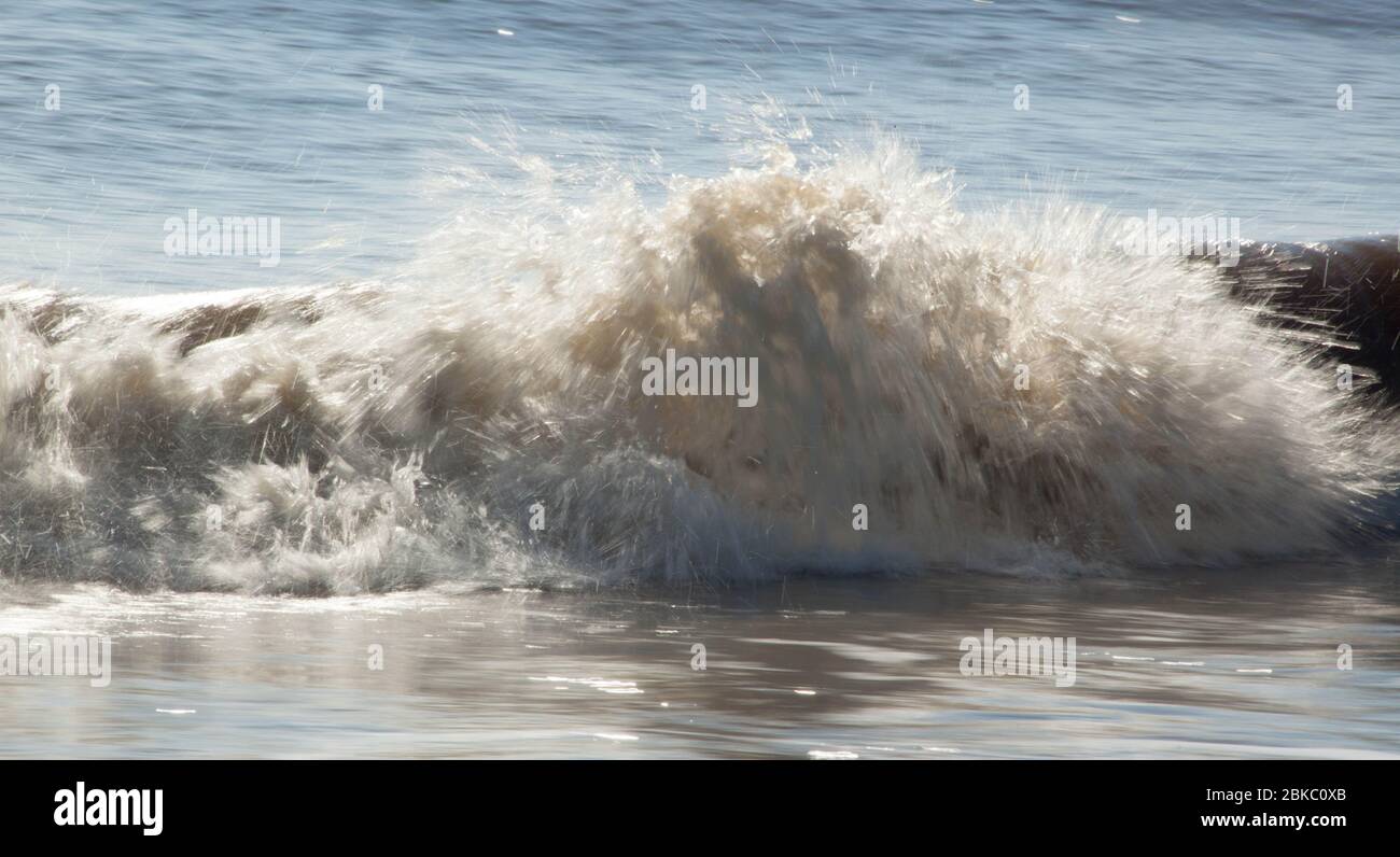 Ocean waves breaking at the beach Stock Photo - Alamy