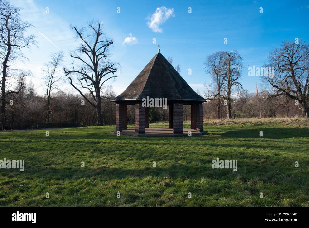 Octagon Octagonal Pavilion Open Air Folly Landscape Architecture in Kensington Gardens, London W2 2UH Stock Photo