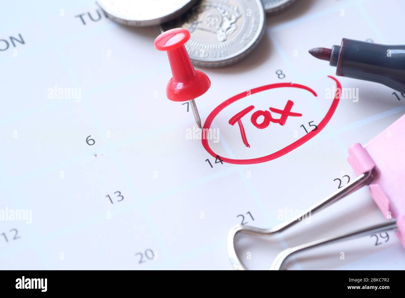 The USA tax due date marked on the calendar Stock Photo Alamy
