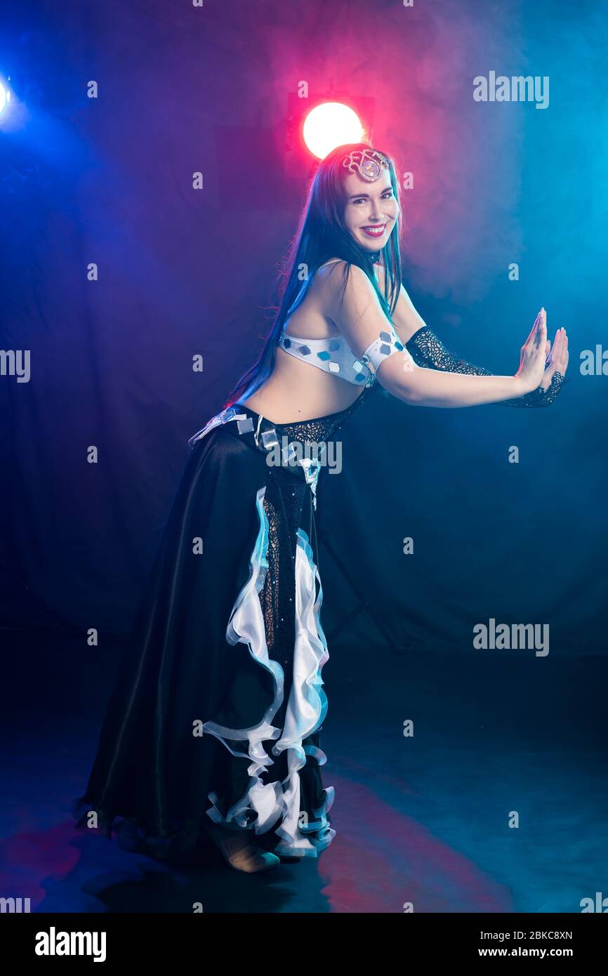 Belly dance performance hi-res stock photography and images - Page