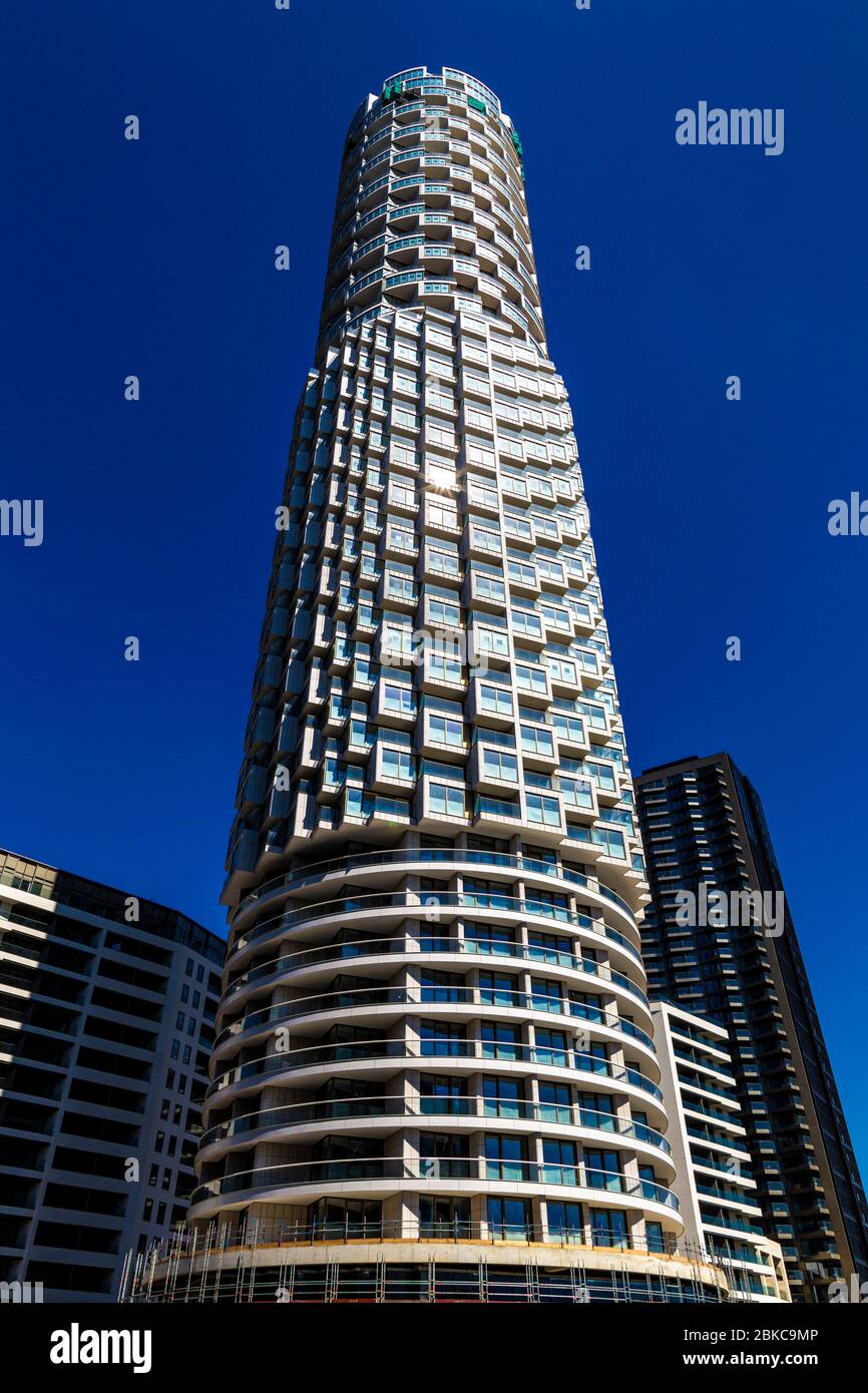 One Park Drive residential skyscraper in Canary Wharf, London, UK Stock Photo