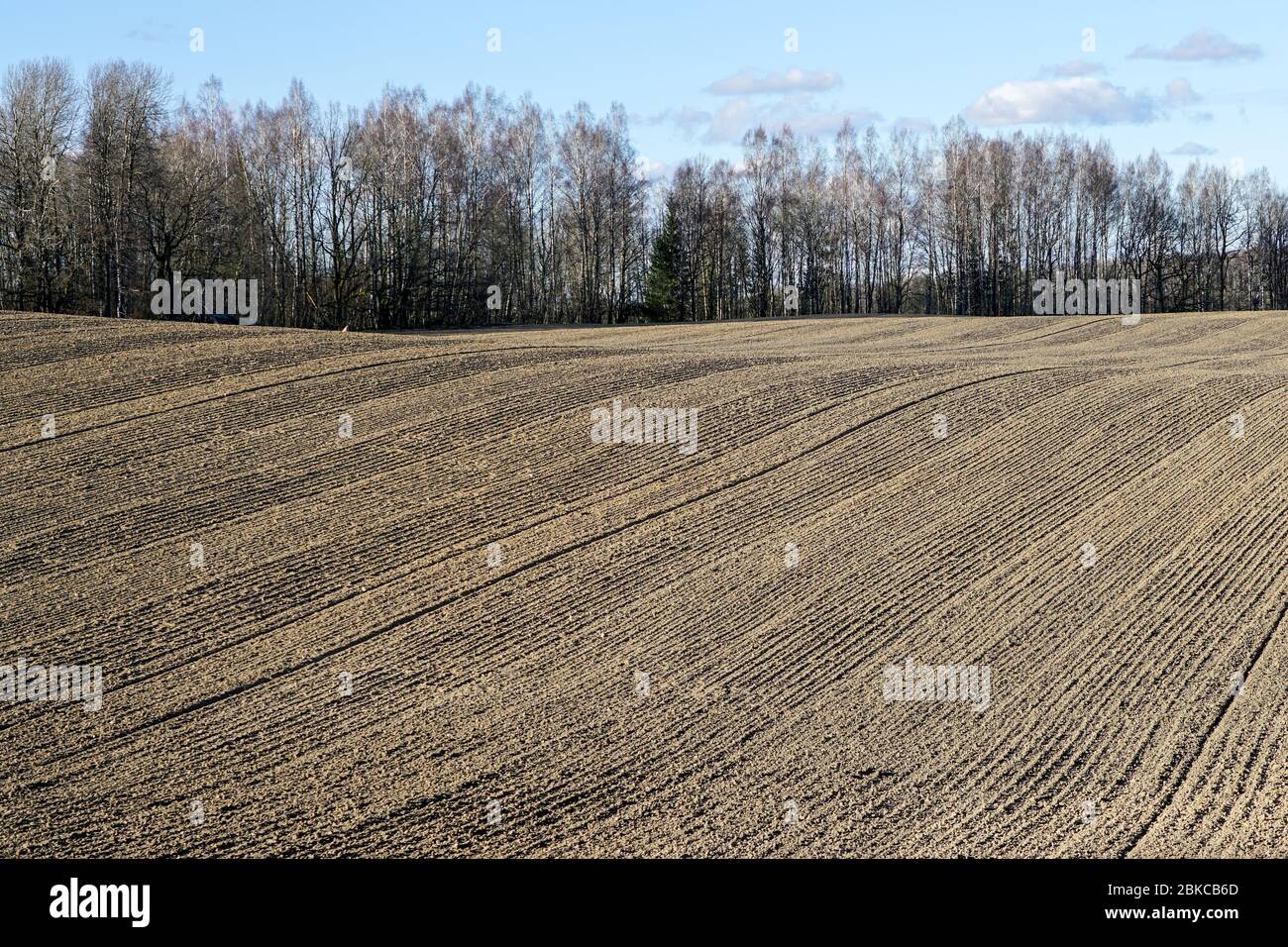 Cultivated farm field hi-res stock photography and images - Alamy