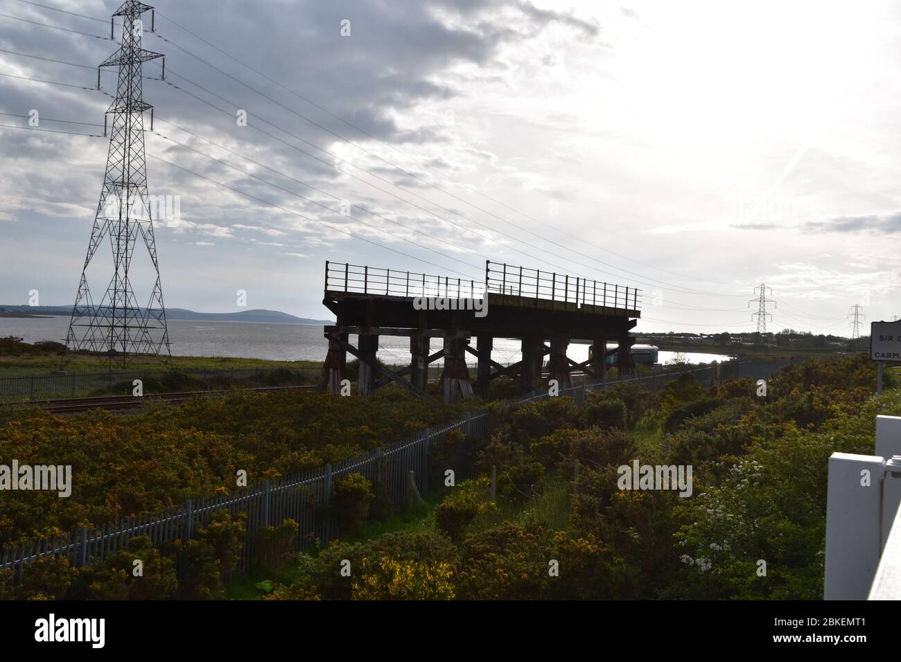 Loughor bridge hires stock photography and images Alamy
