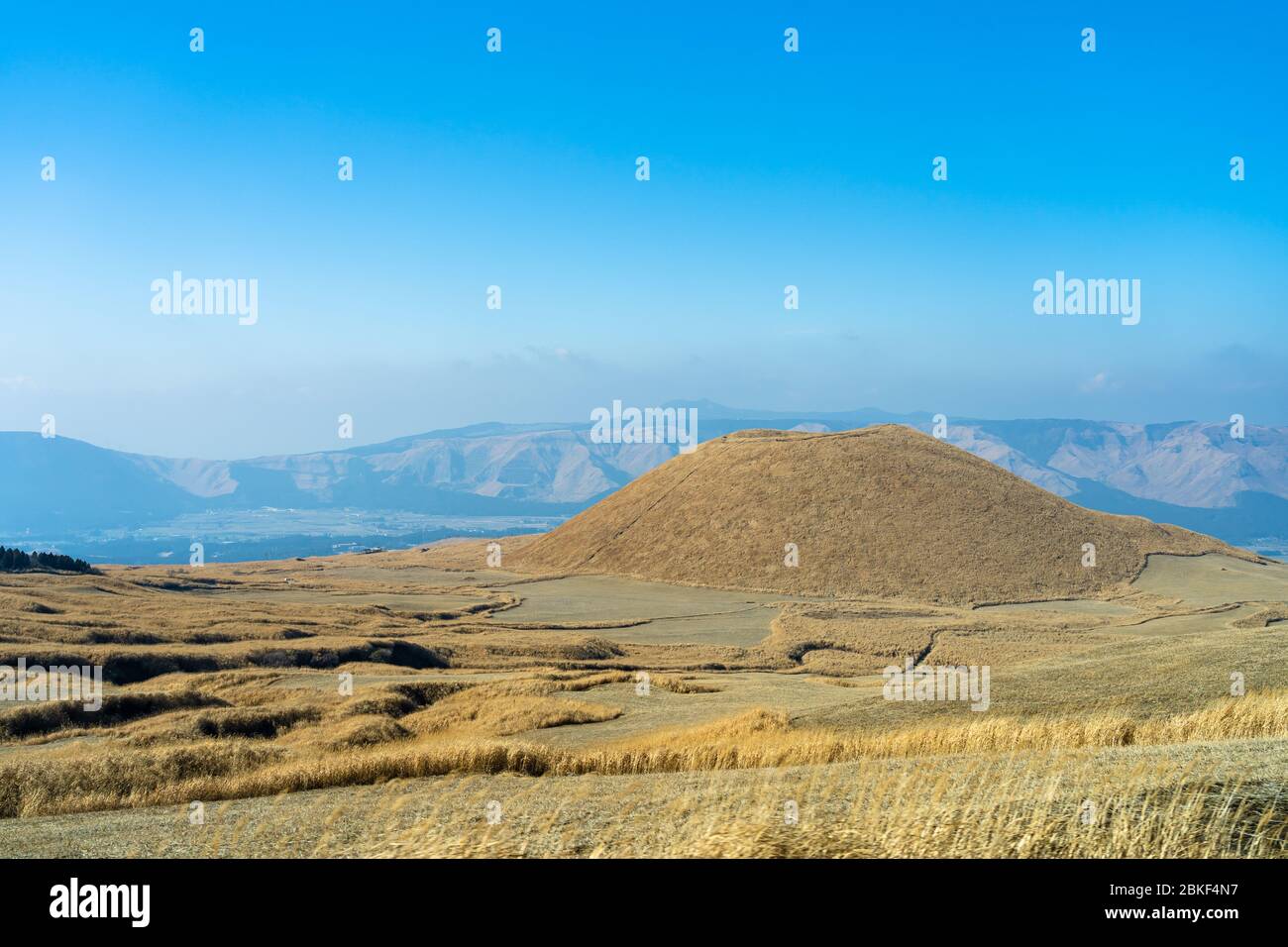 Komezuka In January A Volcanic Cone In Aso Kuju National Park A Grass Field Covers The Surrounding Area And The Surface Of It Kumamoto Prefecture Stock Photo Alamy