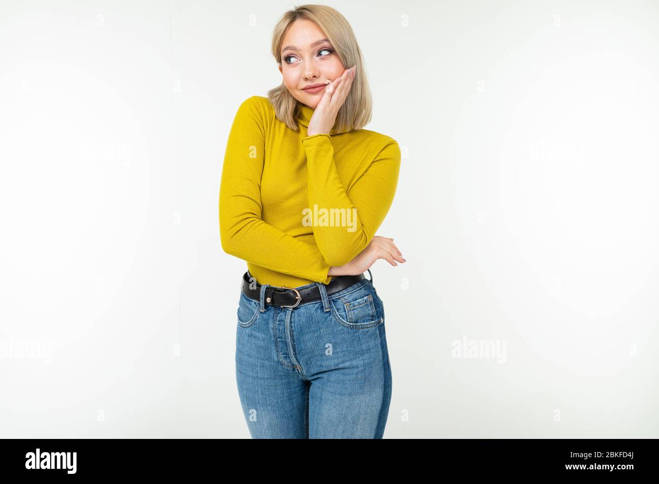 yellow blouse with jeans