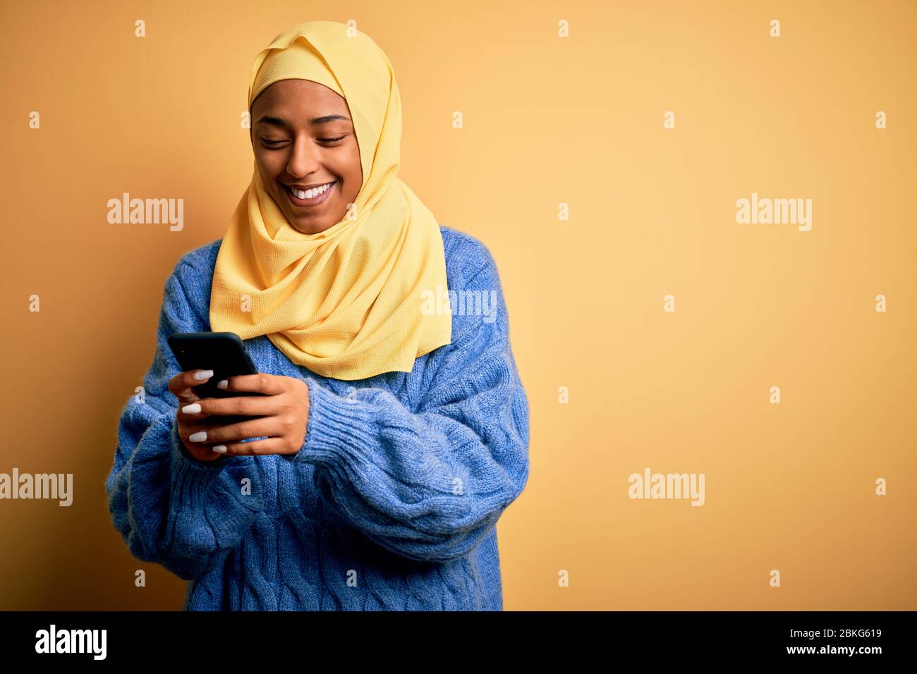 Happy hijab woman positive attitude hi-res stock photography and images ...