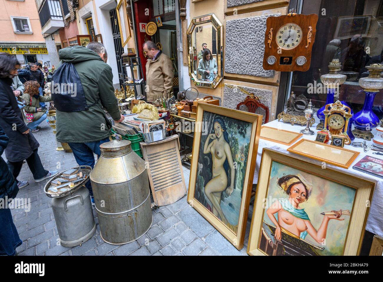 Bric a brac for sale hires stock photography and images Alamy