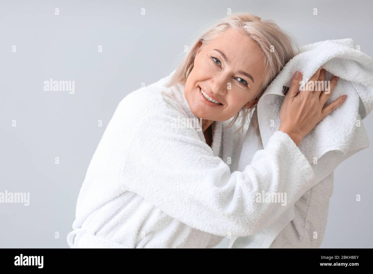 Mature woman shower towel hi-res stock photography and images - Alamy