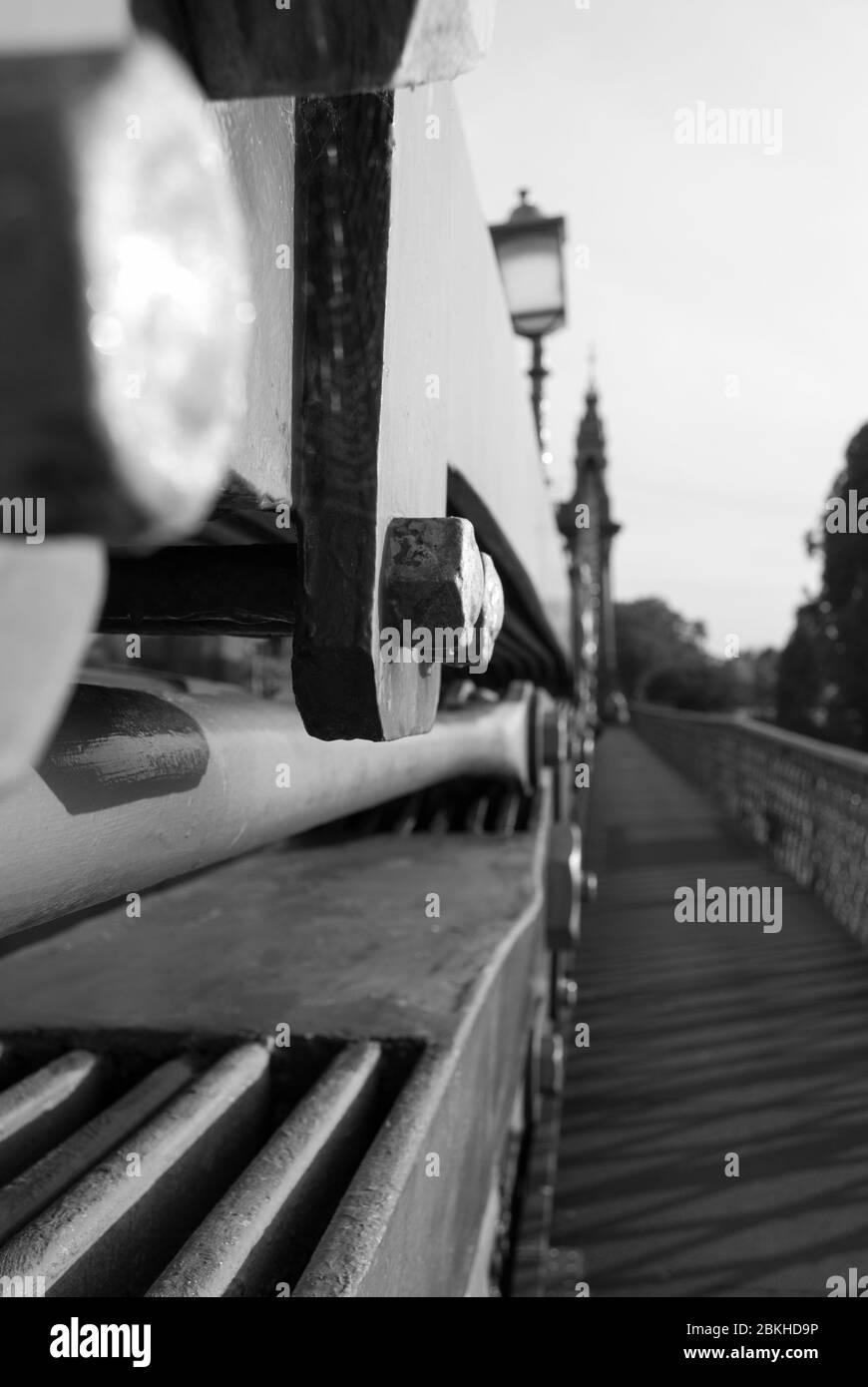 Suspension Bridge Victorian Architecture Engineering Green Gold  Hammersmith Bridge, London Barnes by Sir Joseph Bazalgette Dixon Appleby & Thorne Stock Photo