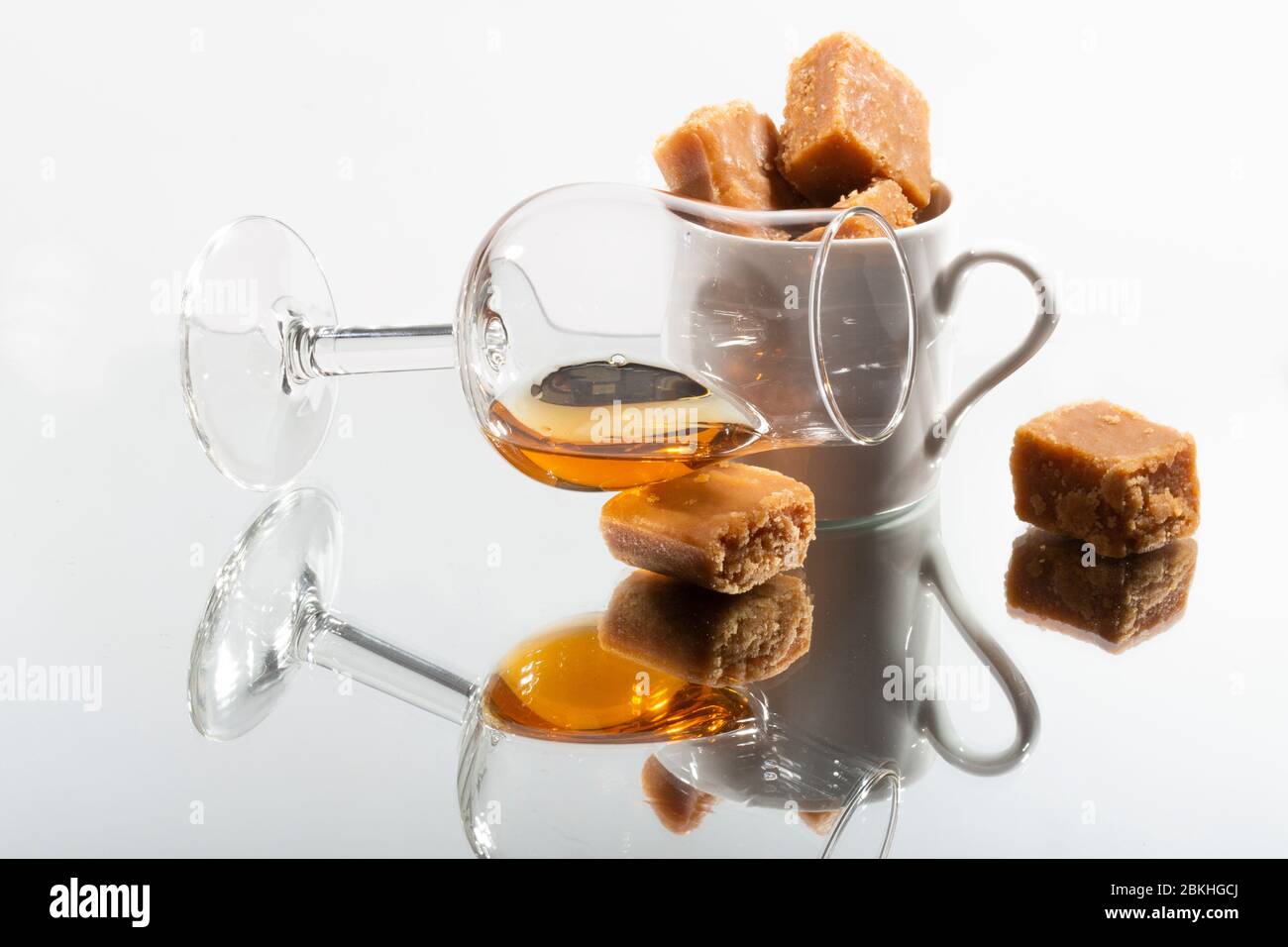 A dram of whisky and Islay tablet Stock Photo