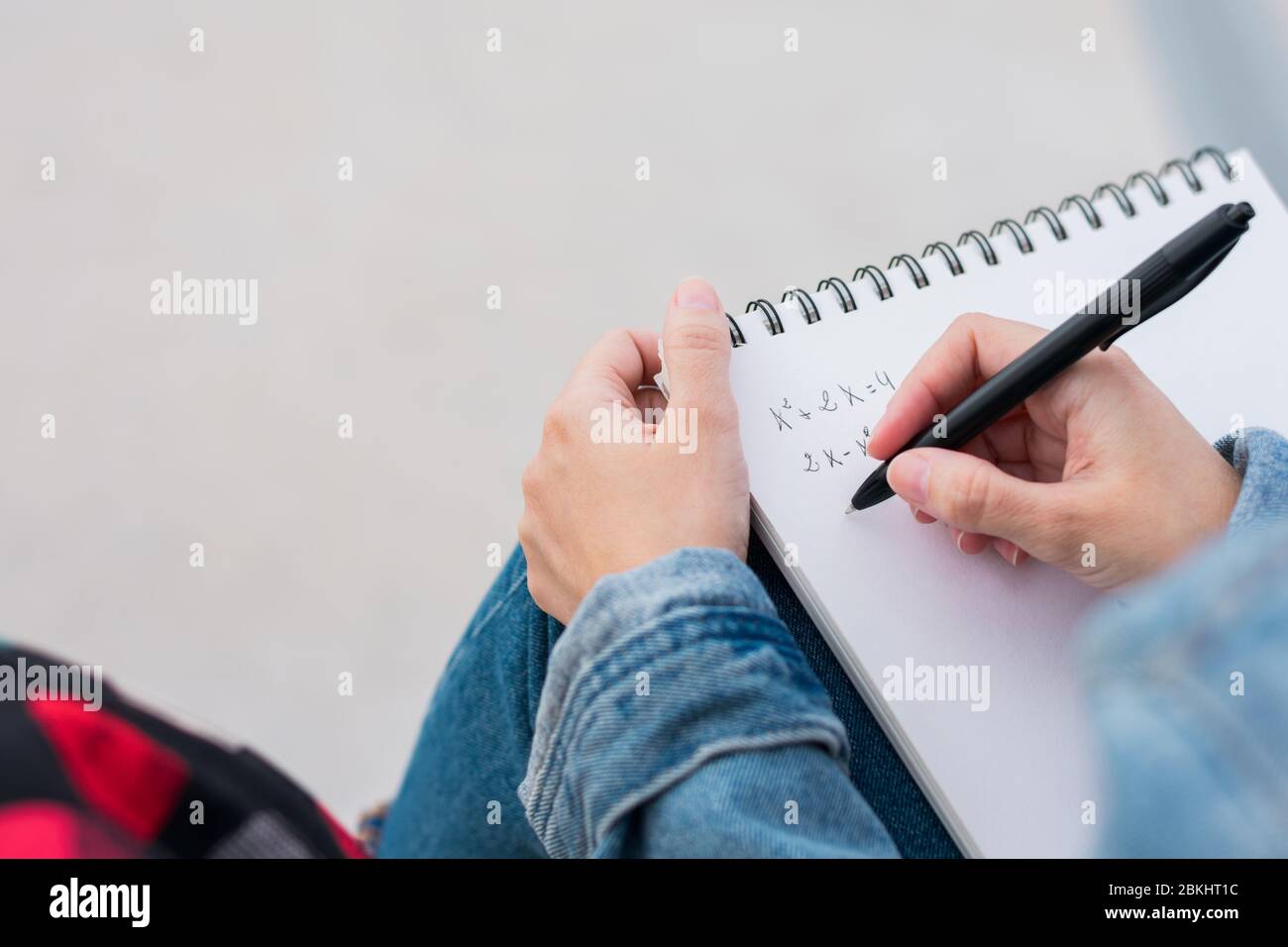 Student university researching hi-res stock photography and images - Alamy