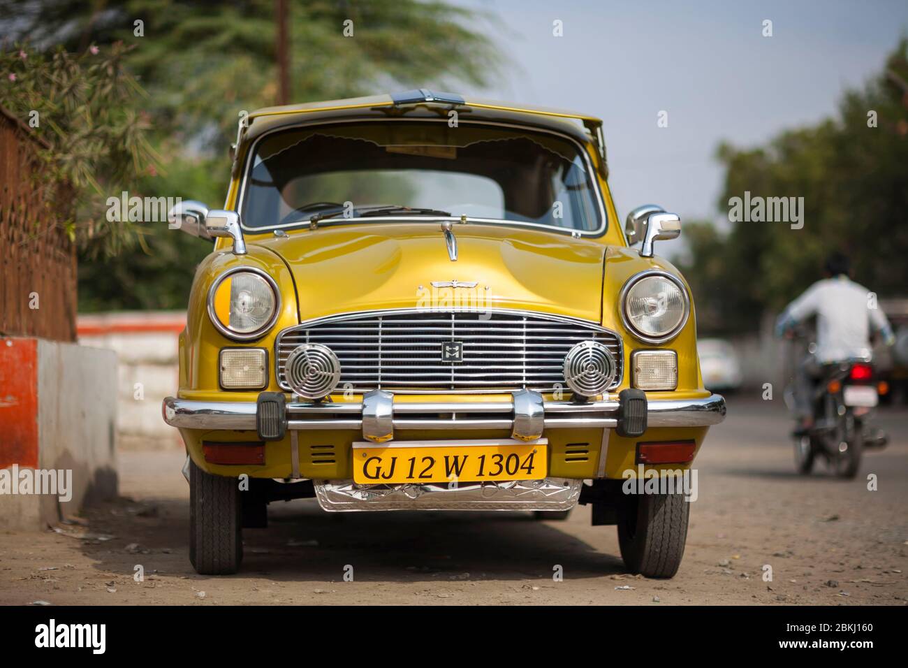 India, Gujarat State, Mandvi, Ambassador brand taxi, front view, first automobile made in India, by Hindustan Motors, from 1958 to 2014 Stock Photo