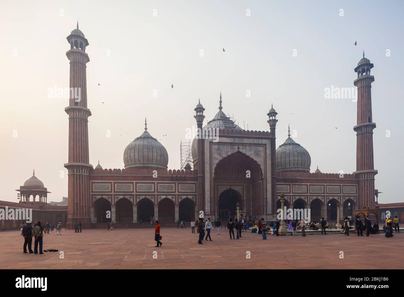 India, National Capital Territory of Delhi, Old Delhi, esplanade and facade of the Jama Masjid Mosque built by Mughal emperor Shah Jahan in 1656 Stock Photo