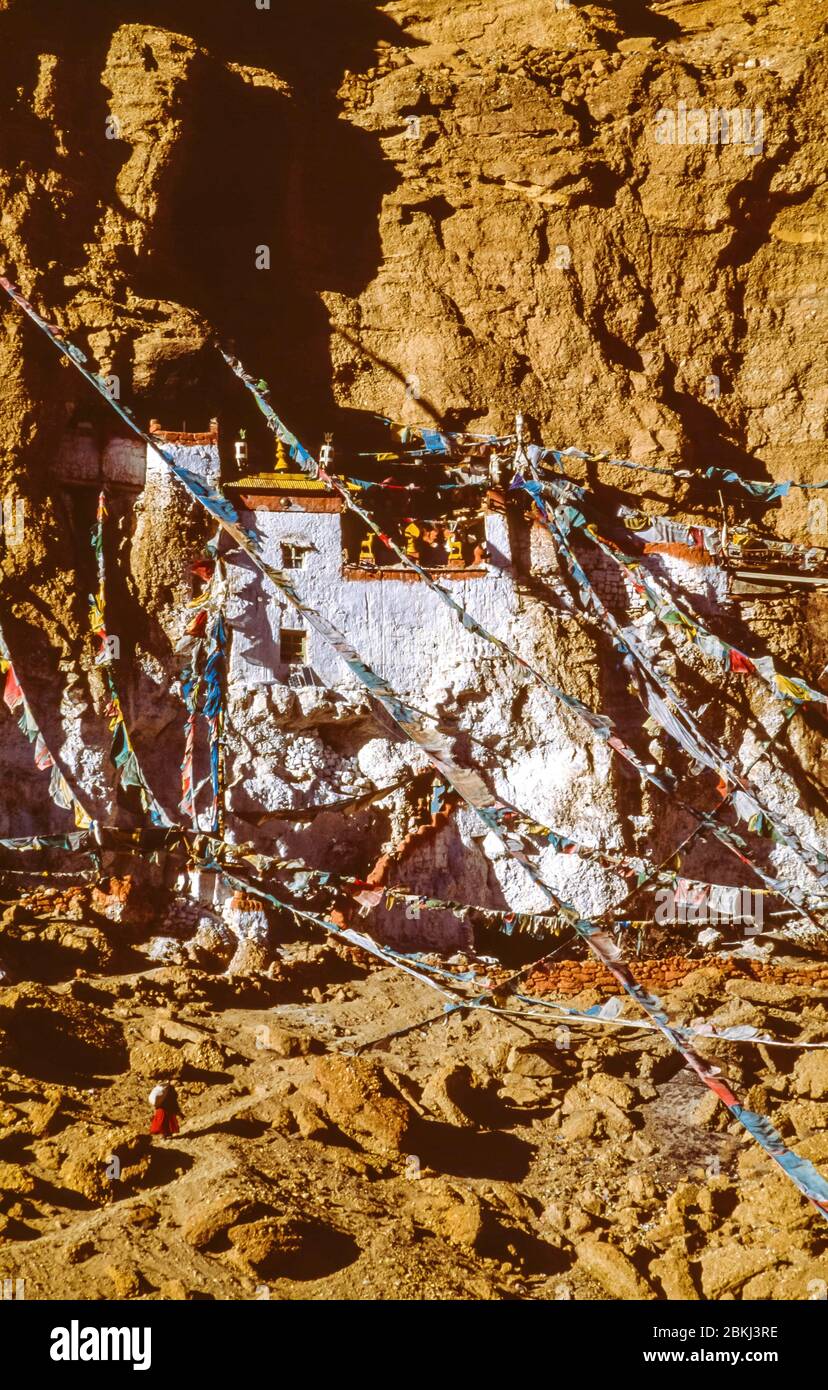China, western Tibet, Ngari province, Ali Shiquane, Kingdoms of Guge, Zhanzhung culture, cave monastery of Gurugyam, of bön obedience Stock Photo