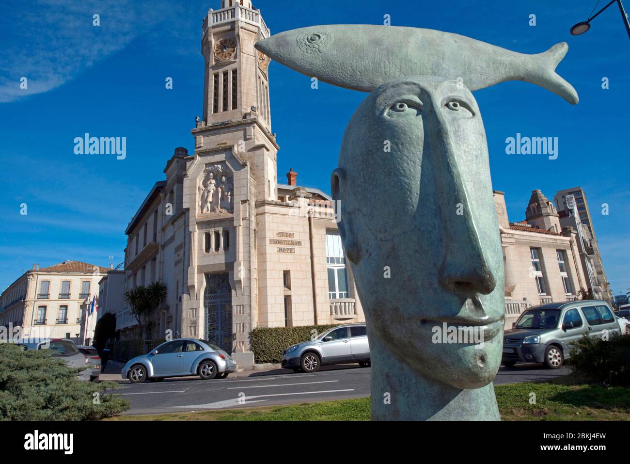 France, Herault, Sete, quai Louis Pasteur, sculpture called Singular meeting of the artist Christina Manolagas Rabaste Stock Photo