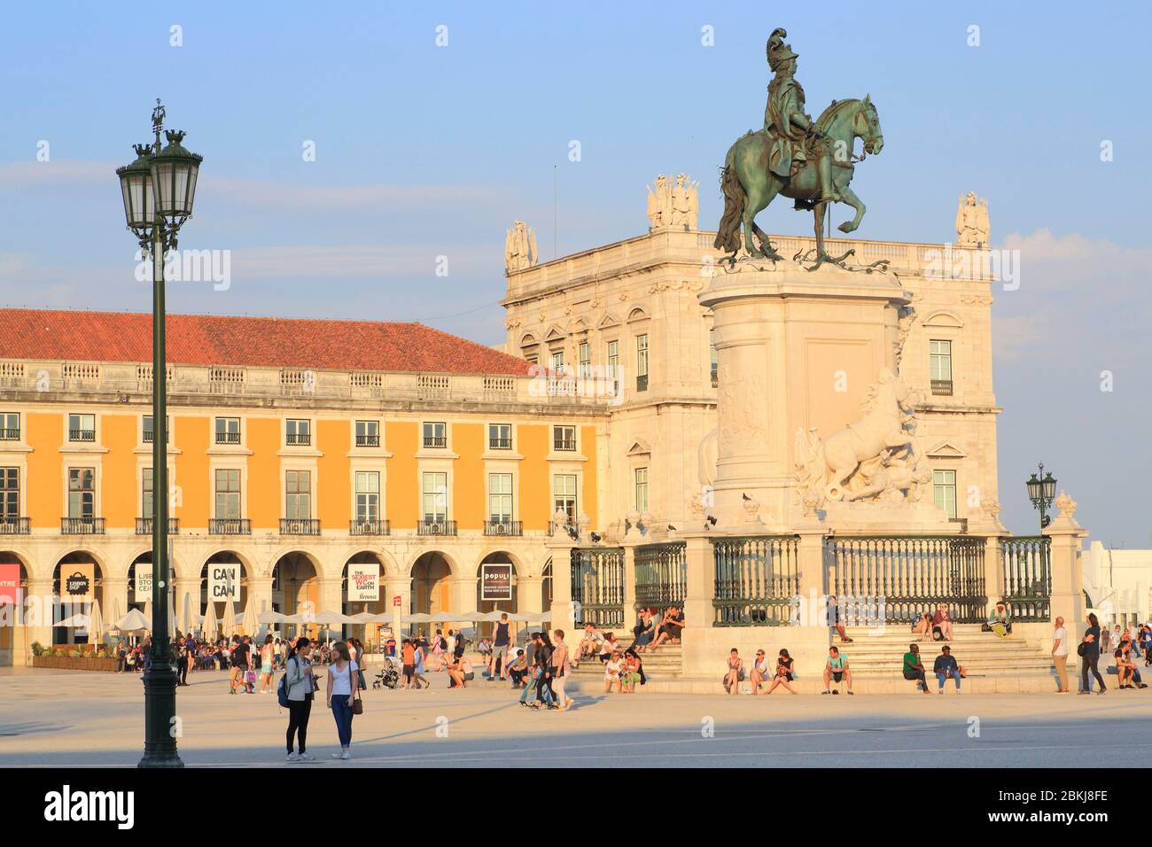 Portugal, Lisbon, Baixa, Praça do Comércio (Commerce Square), equestrian statue of King Joseph I designed by Joaquim Machado de Castro and inaugurated in 1775 Stock Photo