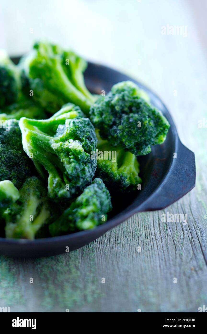 Flash freezing food hi-res stock photography and images - Alamy