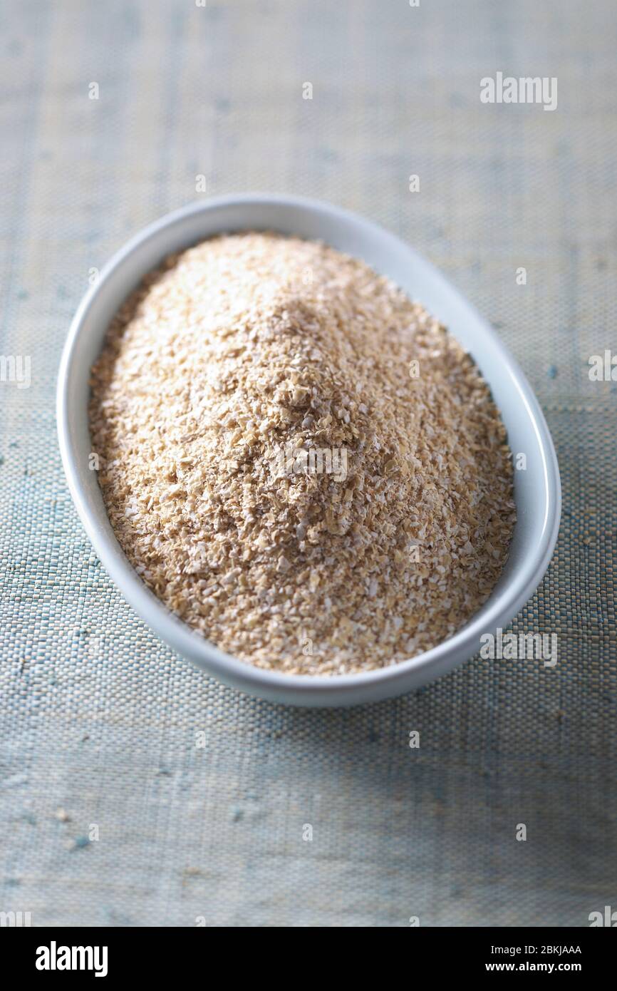 Organic ingredients, oat bran Stock Photo Alamy