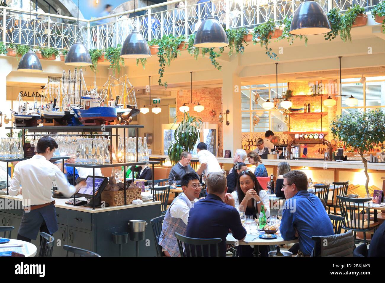 Portugal, Lisbon, Chiado, Páteo restaurant (within Bairro do Avoulez