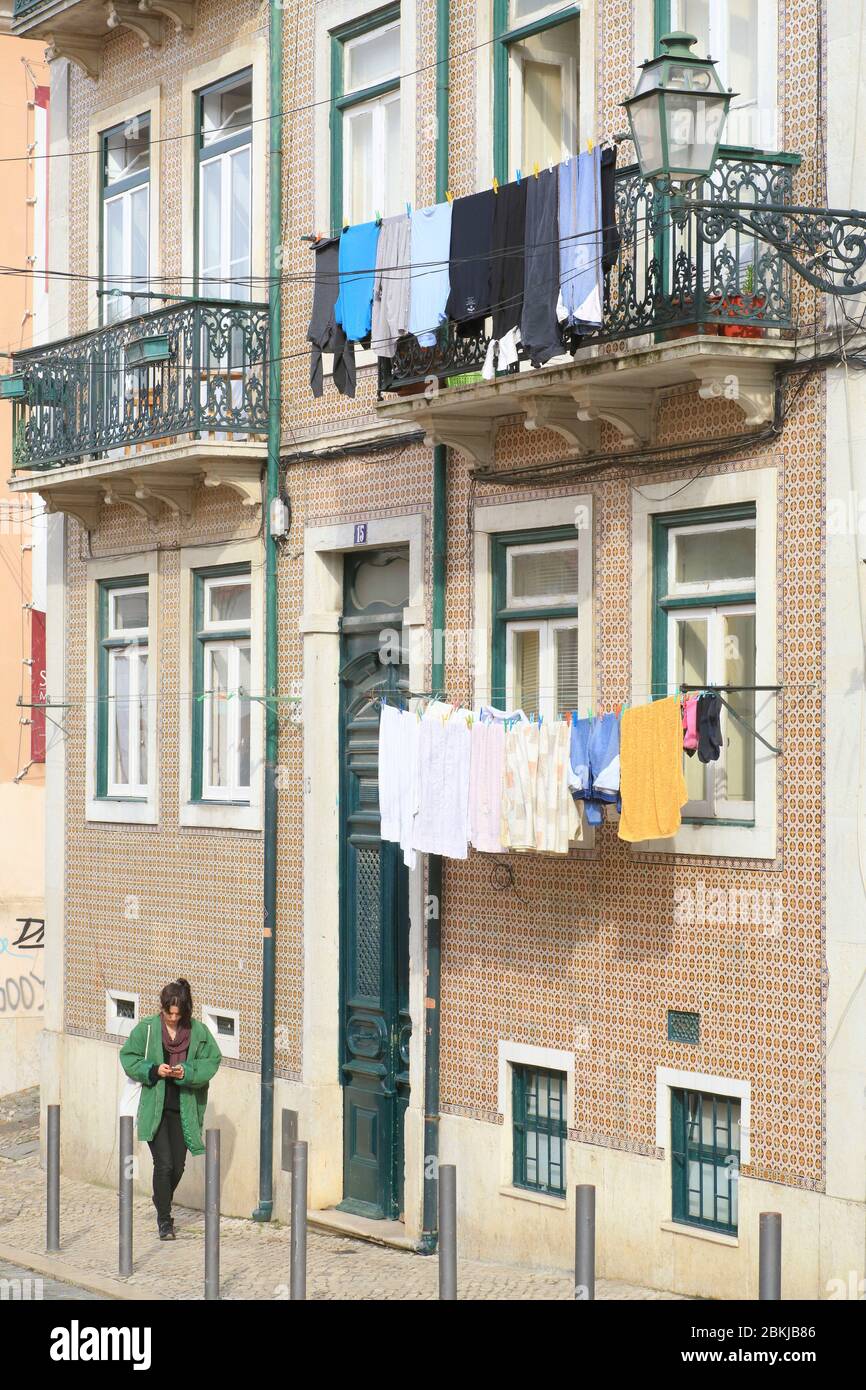 Portugal, Lisbon, Mouraria, rua Marques de Ponte do Lima, working-class district Stock Photo