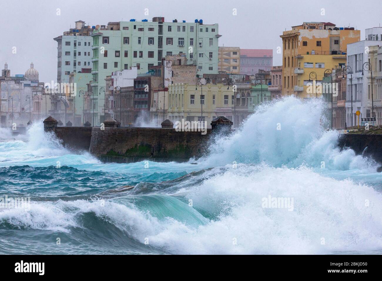 Cuba, province of Ciudad de la Habana, Havana, district of Centro Habana, on the Malecon, storm on the Malecon Stock Photo