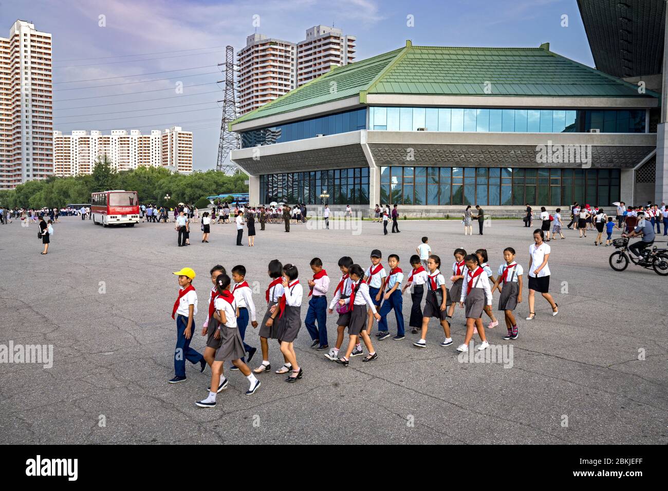 North Korea, Pyongyang, pionneers going to the Pyongyang circus Stock Photo