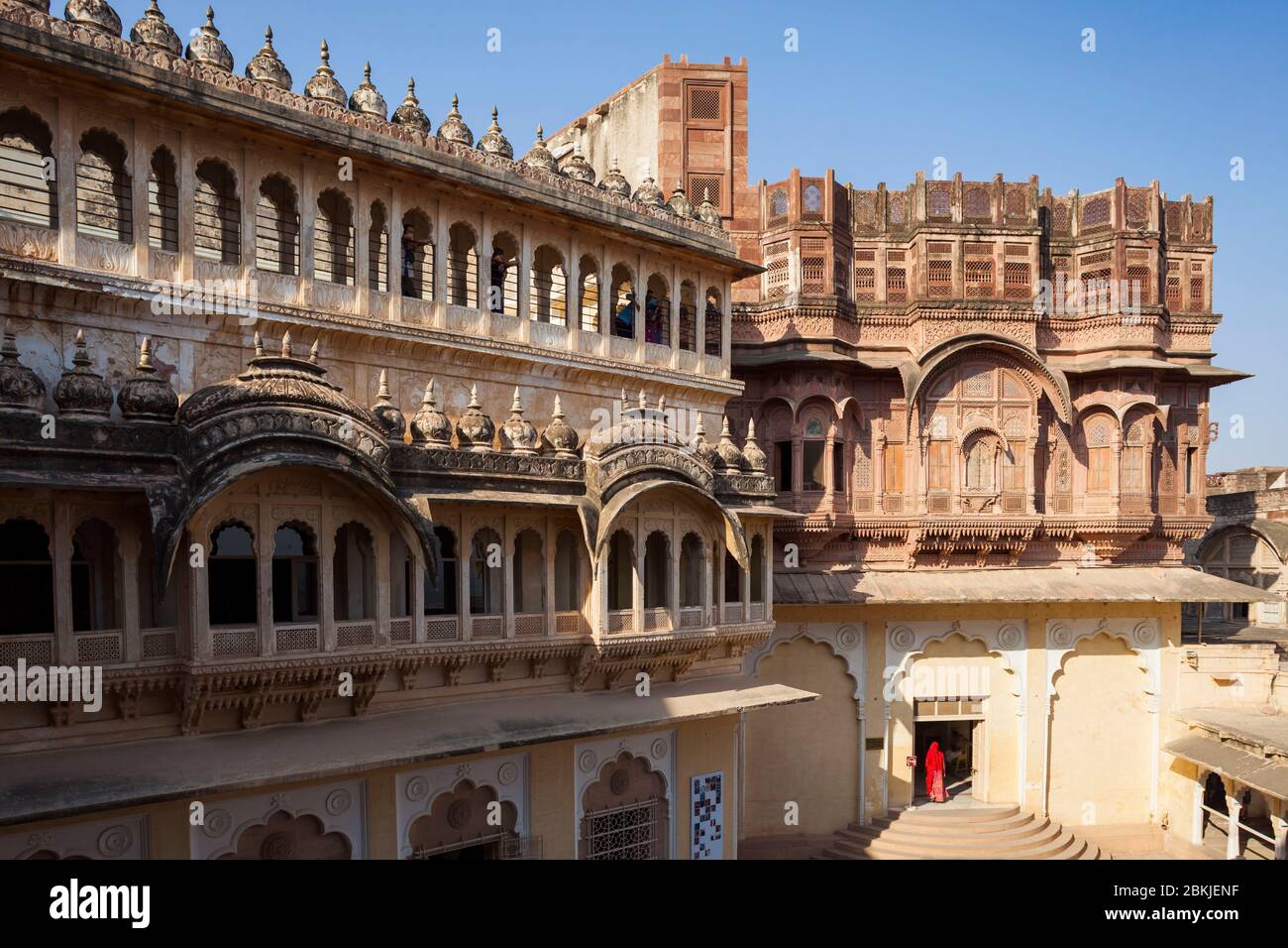 India, Rajasthan, Jodhpur, Fort Mehrangarh, carved facade of the inner courtyard Stock Photo