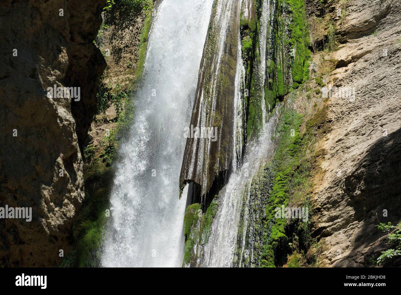 France, Drome, Vercors Regional Natural Park, Plan de Baix, La Druise waterfall, La Gervanne river Stock Photo