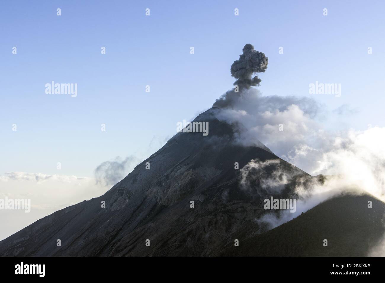 Volcan Eruption Guatemala High Resolution Stock Photography and Images