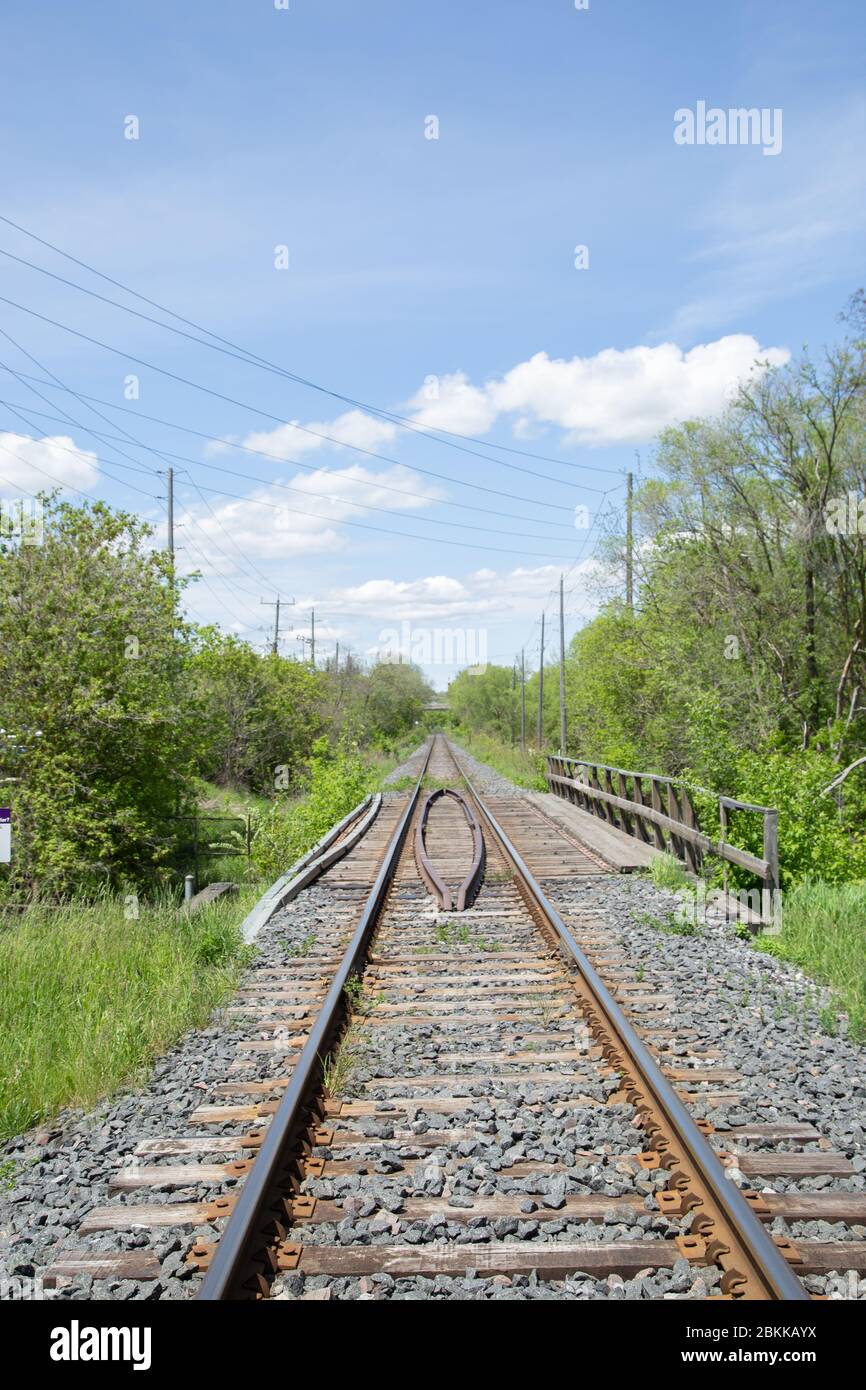 Train tracks in nature hi-res stock photography and images - Alamy