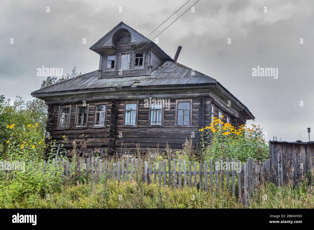 Wooden village house, Nutrenskoye, Vologda region, Russia Stock Photo