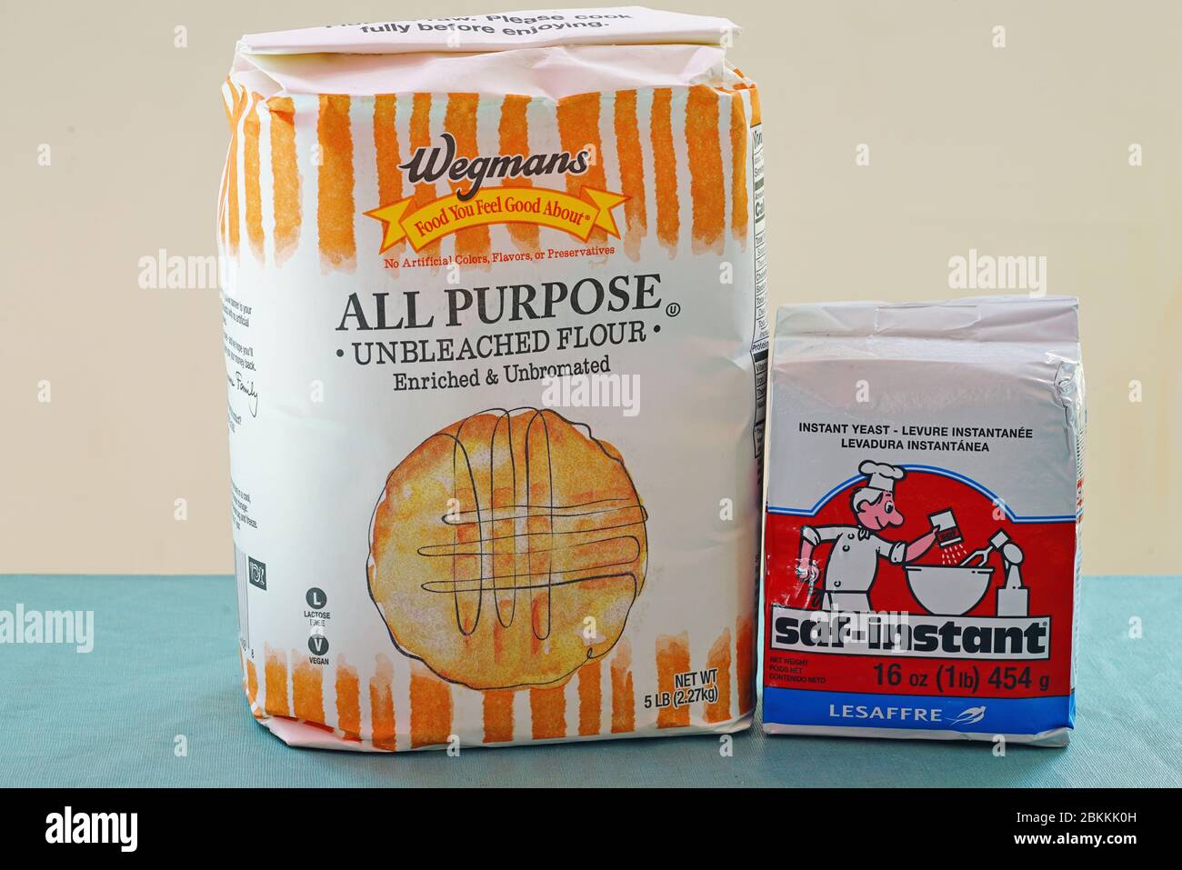 All Purpose Flour High Resolution Stock Photography And Images Alamy