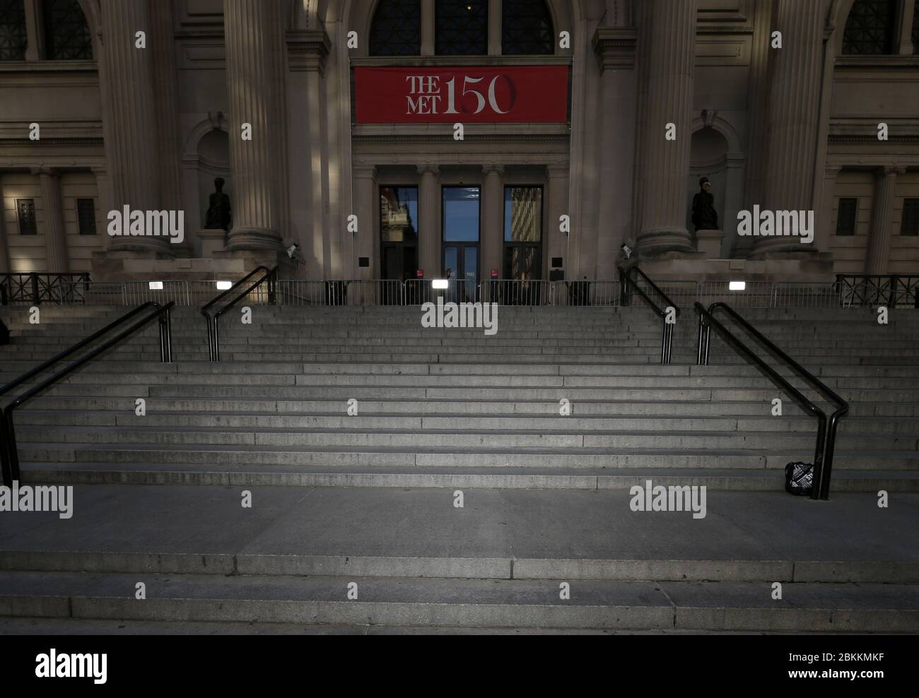 New York United States 04th May 2020 The Stairs To The Metropolitan Museum Of Art Are