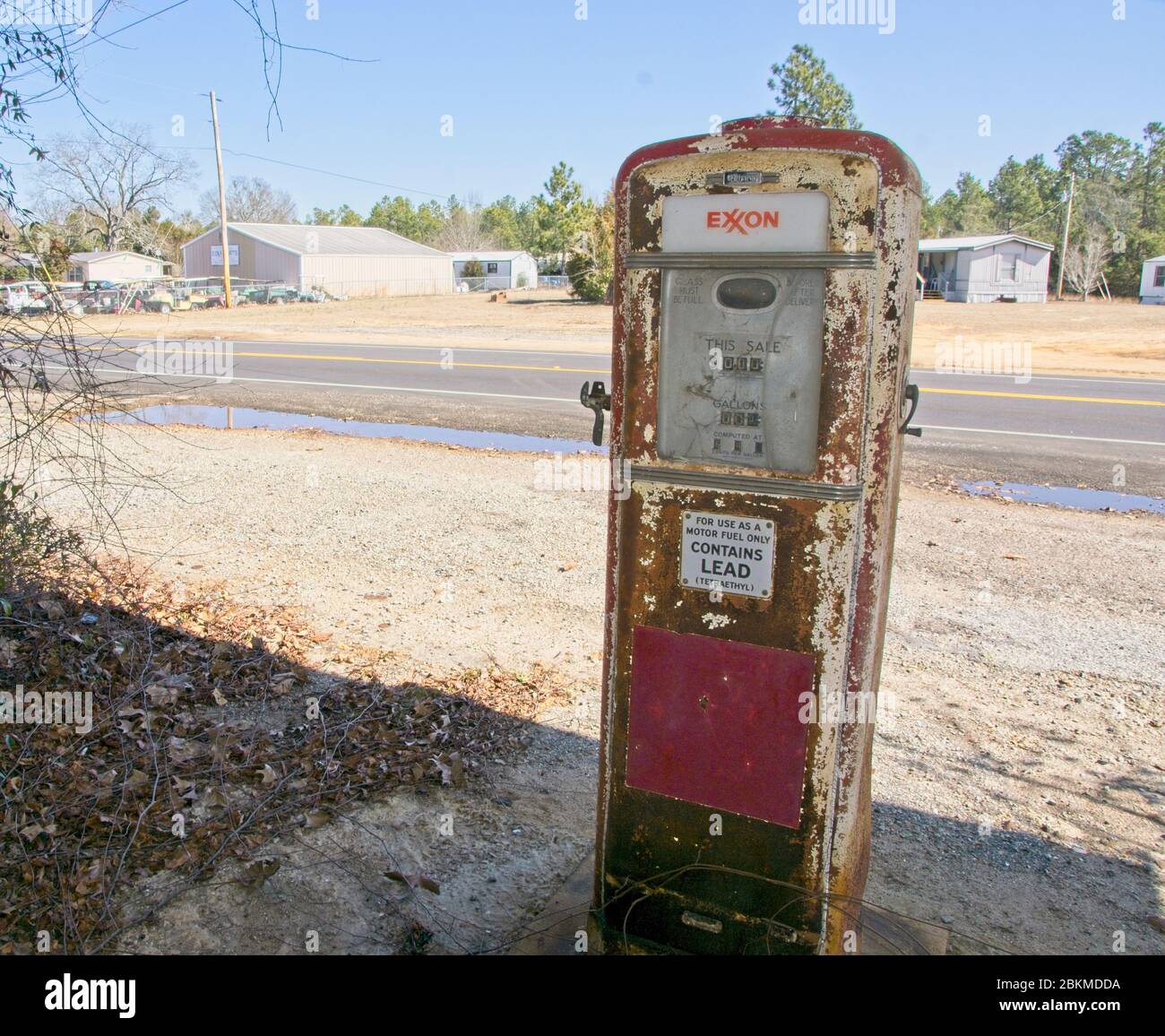 Old gas station south carolina hires stock photography and images Alamy