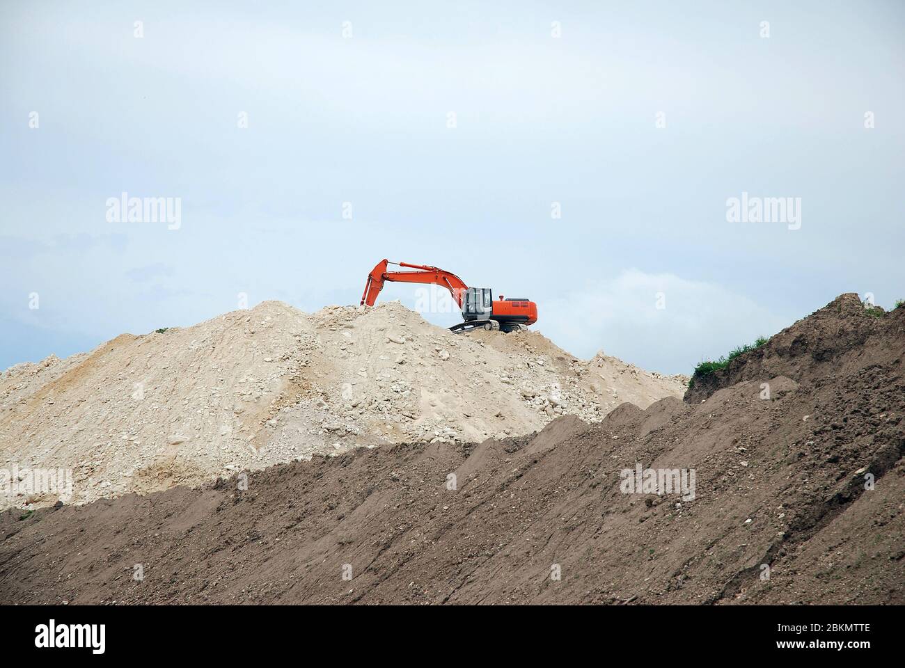 Dirt digger machine on a building site Stock Photo Alamy