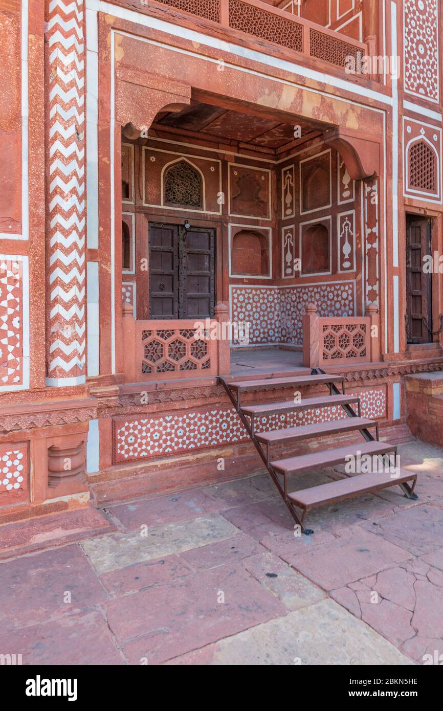 Entrance gate, Itimad-ud-Daulah mausoleum, Baby Taj, 1628, Agra, Uttar Pradesh, India Stock Photo