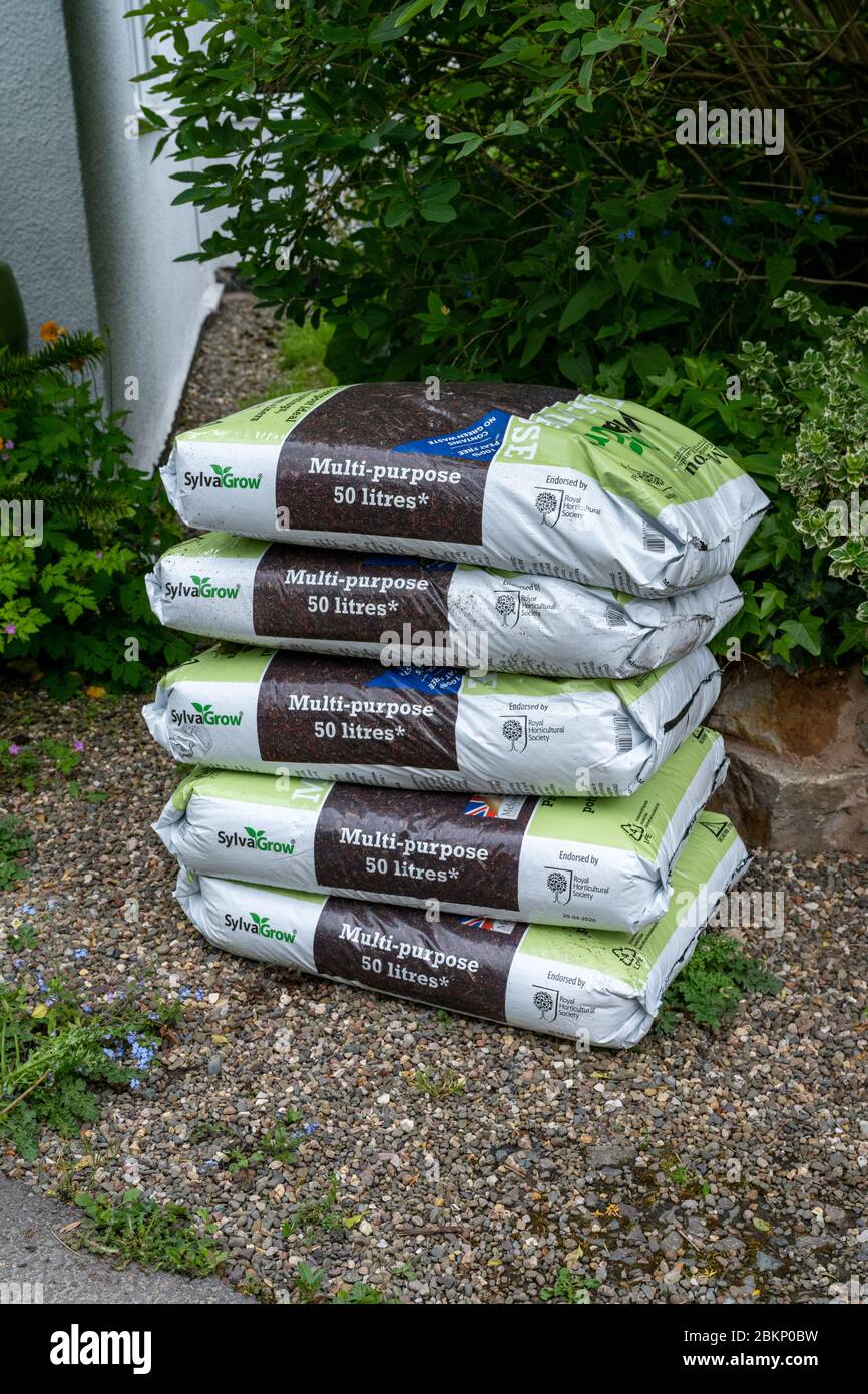 Compost bags delivery hires stock photography and images Alamy