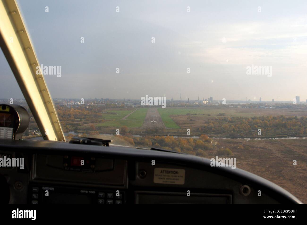 Modern light aircraft flight hi-res stock photography and images - Alamy