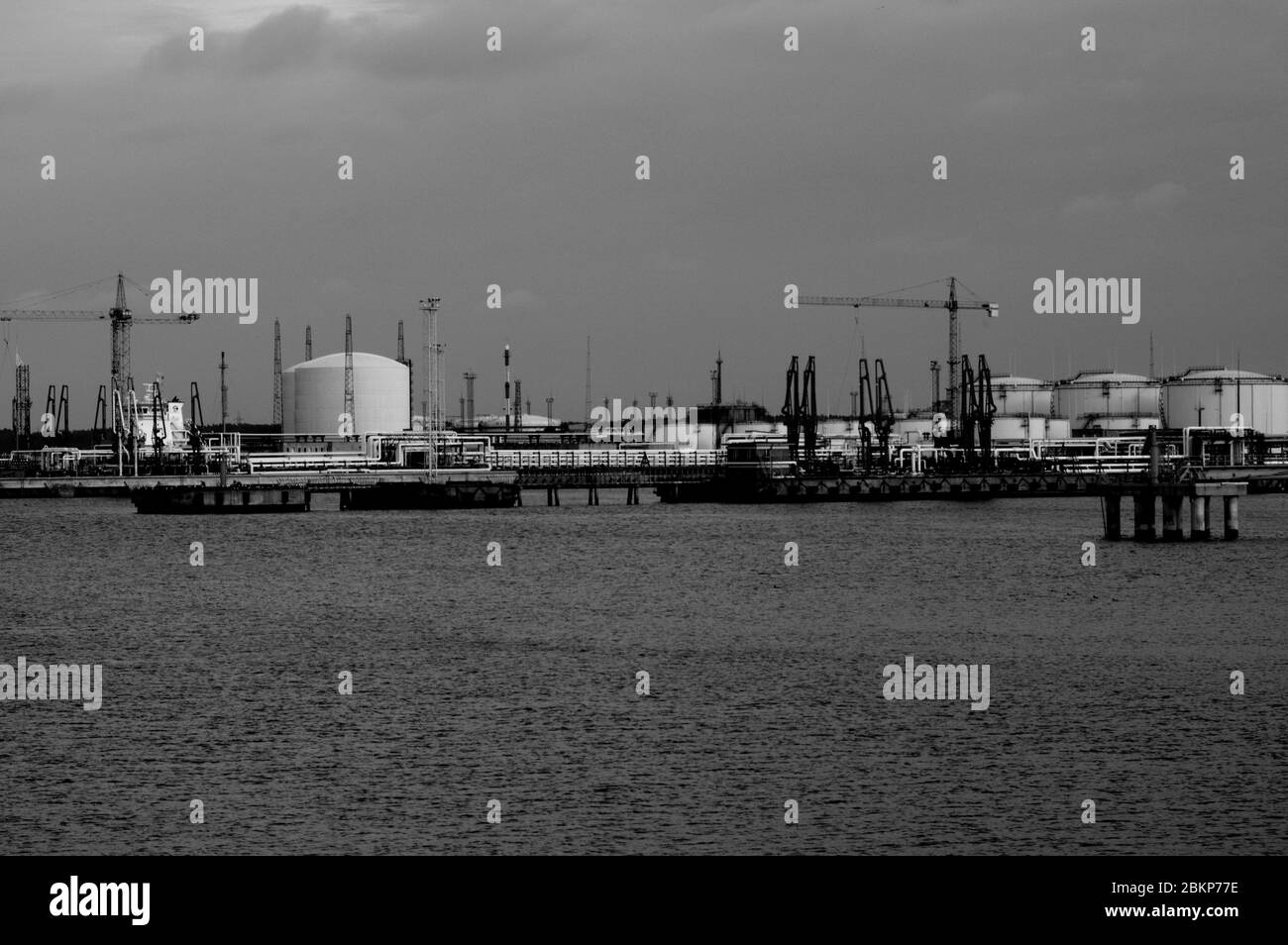 Industrial area in the Port Stock Photo - Alamy - Luxury Industrial Estates Near Ports
