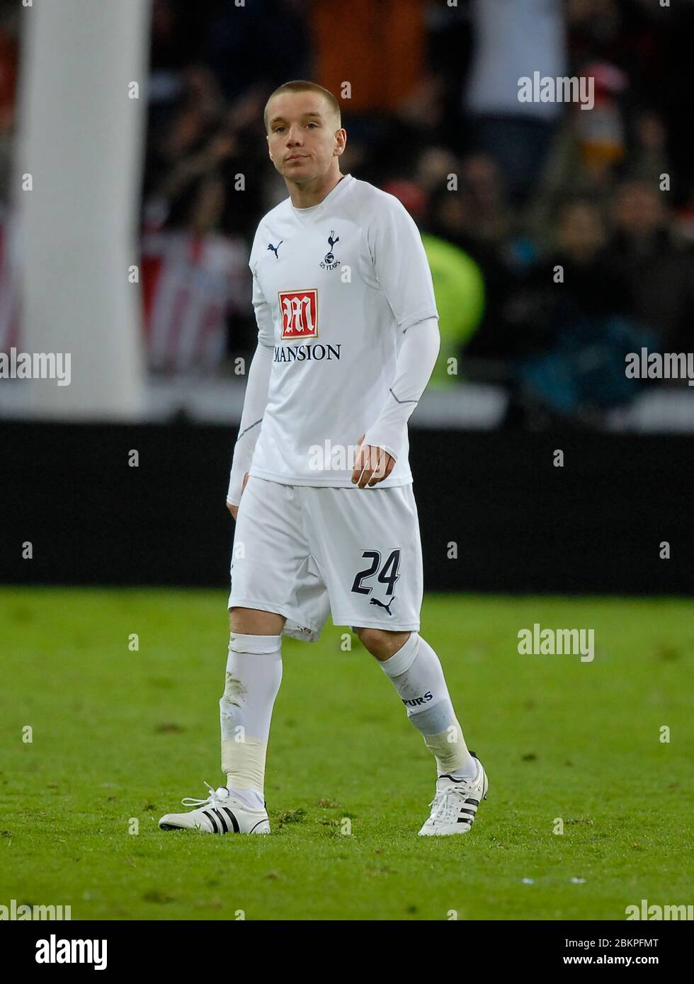 EINDHOVEN, NEDERLAND. MARCH 12: Jamie O'Hara of Tottenham Hotspur During UEFA Cup Round of 16 Second Leg between PSV Eindhoven and Tottenham Hotspur a Stock Photo