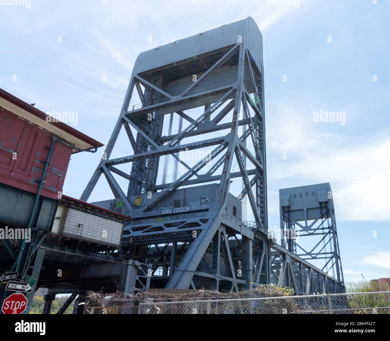 Harlem river ship canal hires stock photography and images Alamy