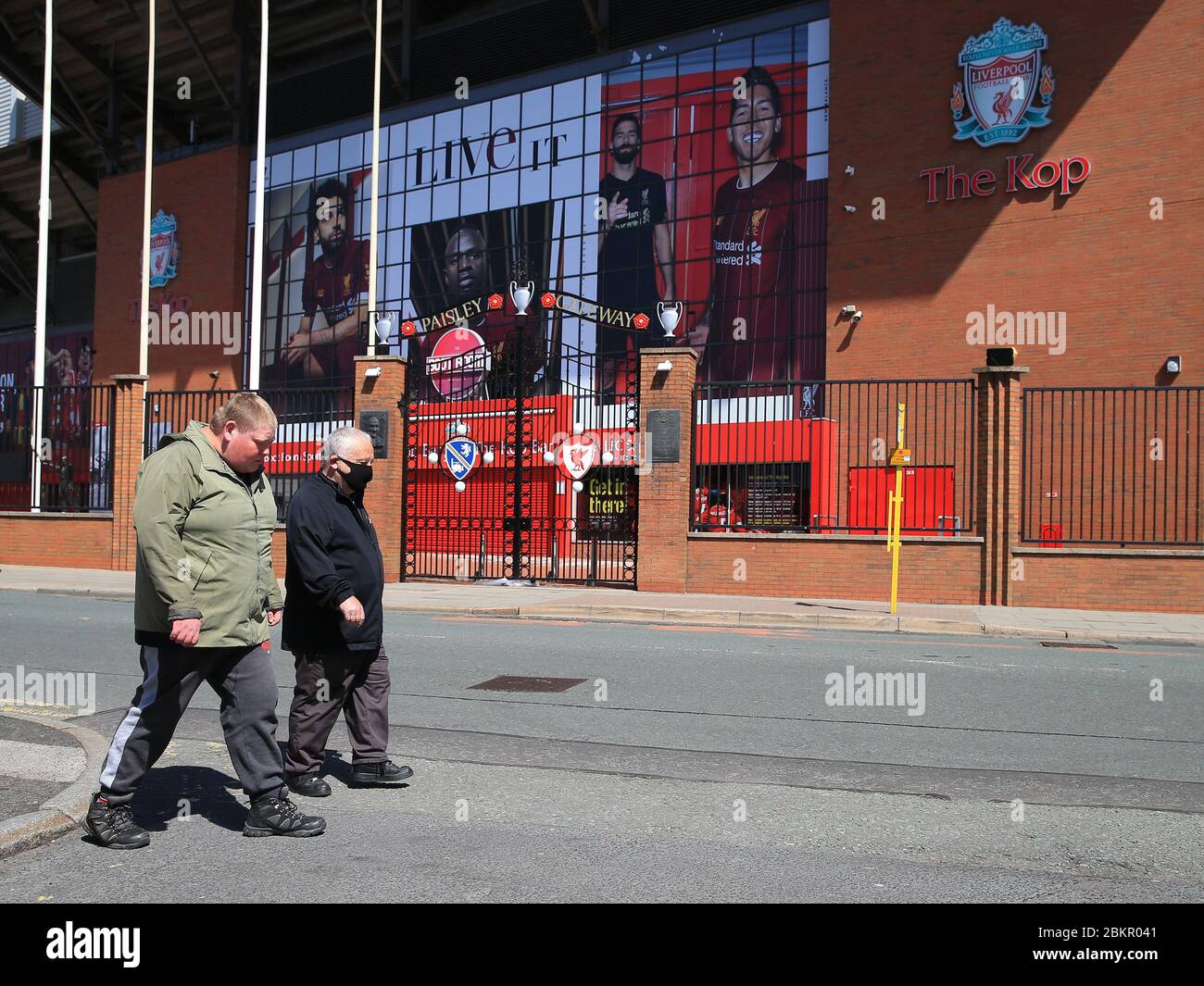 Nfl shop hi-res stock photography and images - Alamy