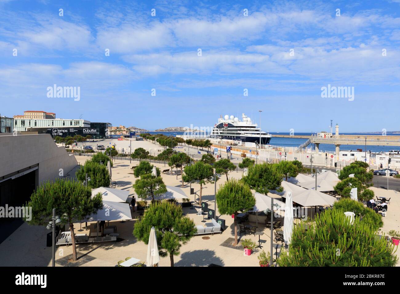 France, Bouches du Rhone, Marseille, Euromediterranee Zone, La Joliette district, Place Albert Londres, Boulevard du Littoral, Esplanade du J4 in background Stock Photo