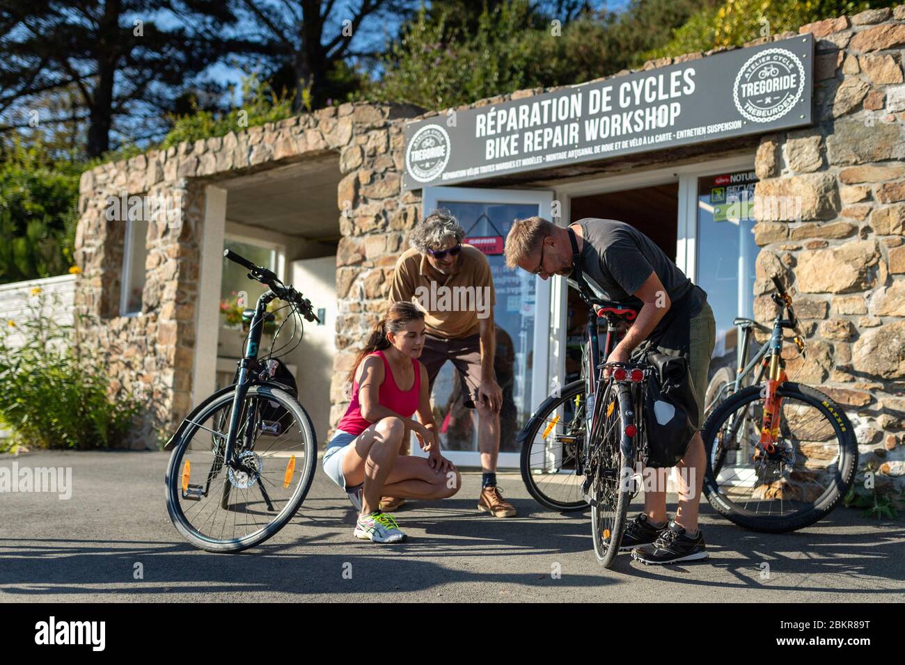maritime bicycle courier