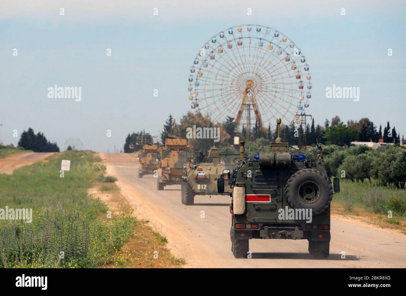 Idlib. 5th May, 2020. Turkish and Russian forces carry out their joint patrol in Idlib, Syria, May 5, 2020. Turkish and Russian forces on Tuesday carried out their eighth joint patrol in the northwestern Syrian province of Idlib, the Turkish defense ministry said. Credit: Xinhua/Alamy Live News Stock Photo
