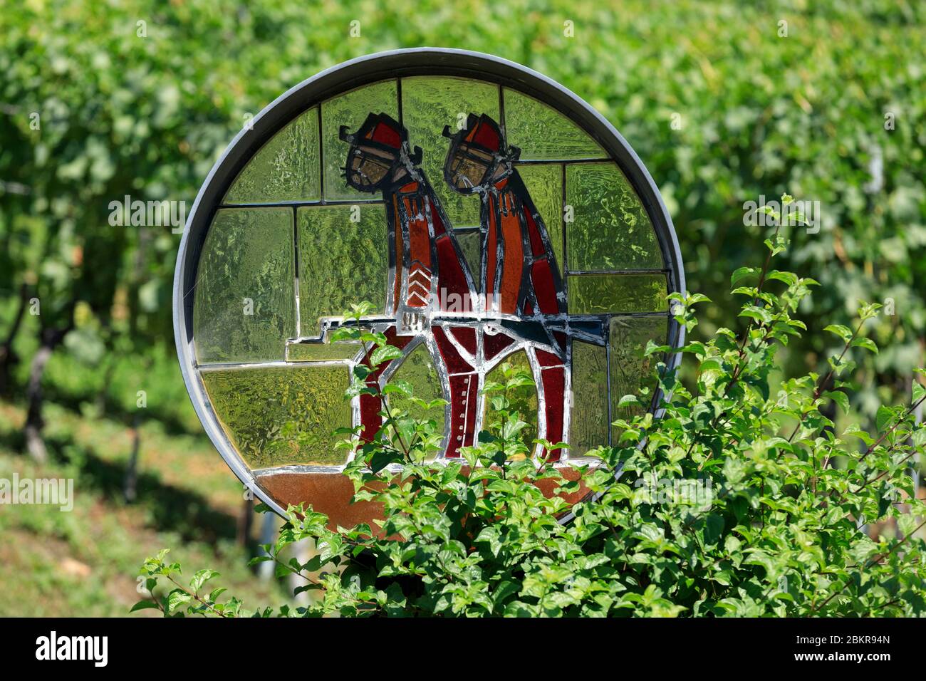 Switzerland, Canton of Valais, Saillon, vineyard in Farinet, the stained glass path, route of 21 stained glass windows (works by Robert Heritier, graphics and Theo Imboden, glass work) Stock Photo